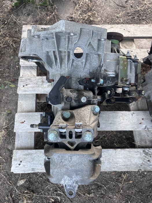 Скоростна кутия Сеат леон 1.6 16V