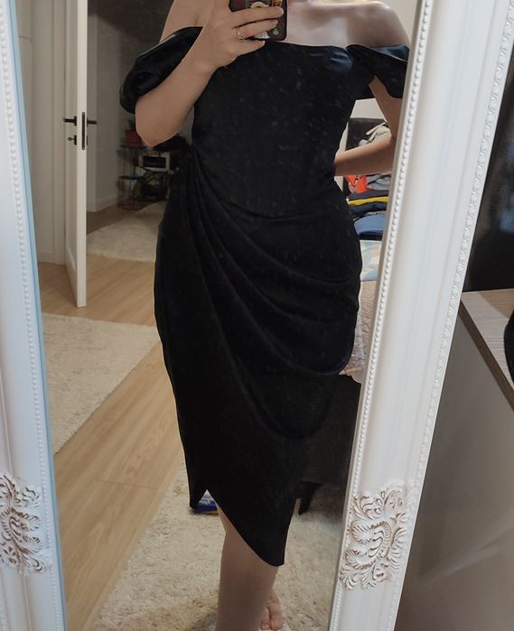 Rochie eleganta cu Eticheta