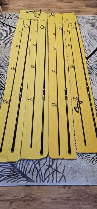 Vând 4 bete bananarods t45 12 ' 3,25lbs