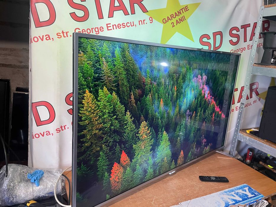 Televizor Smart Android AMBILIGHT  4K Ultra HD Philips 55PUS7272/140 cm Garantie 2 ani