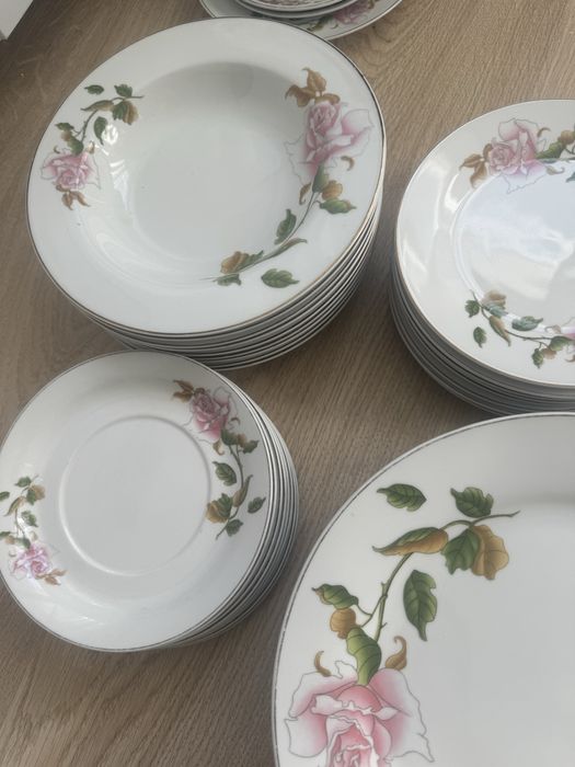 Продаю сервиз в оличном состоянии