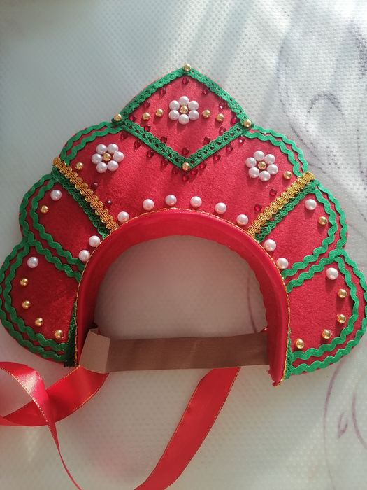 Красивый кокошник