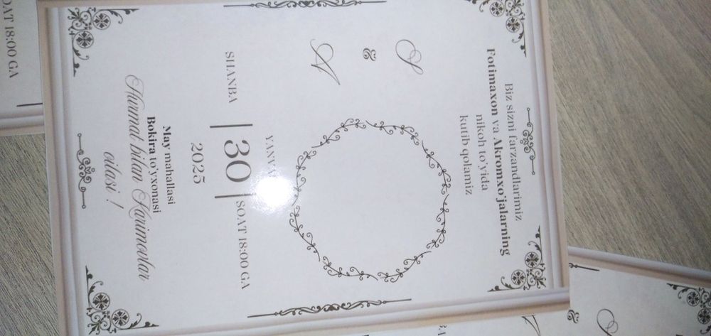 Toʻyga yoki boshqa baʼzimlar uchun taklifnomalar