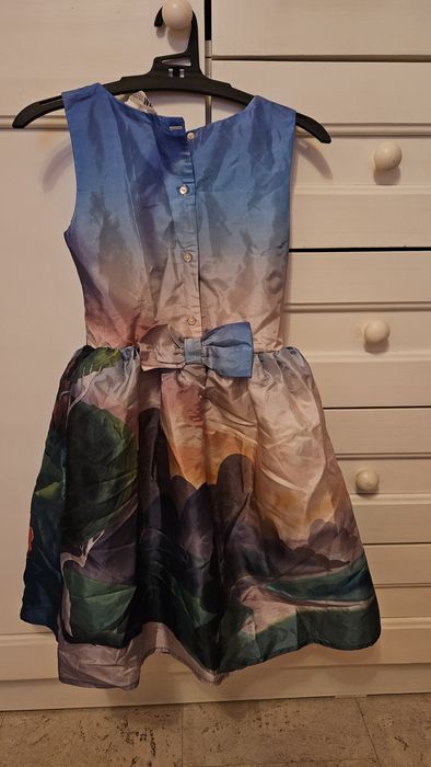 Празнични рокли за момиче 8-10 г.