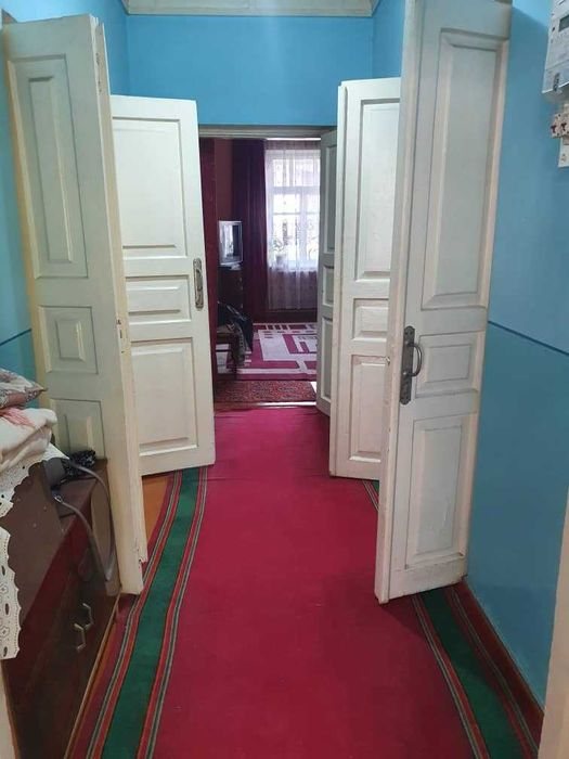 Продаётся дом, 4 комнаты + утеплённая веранда, участок 4 сотки.