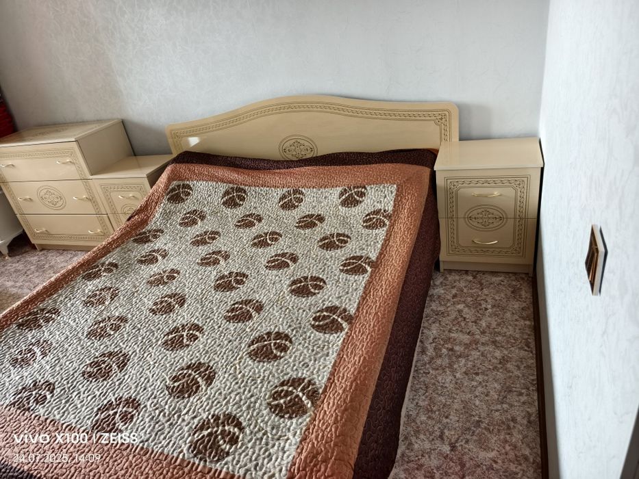 Спальный гарнитур