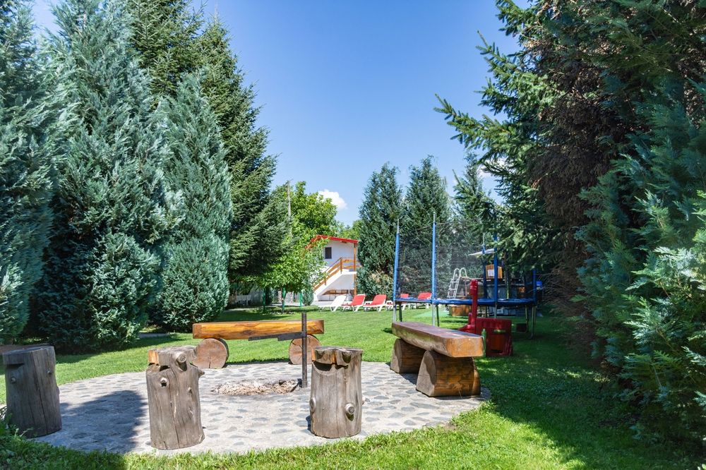 Cabana Tuia- Valea Avrigului