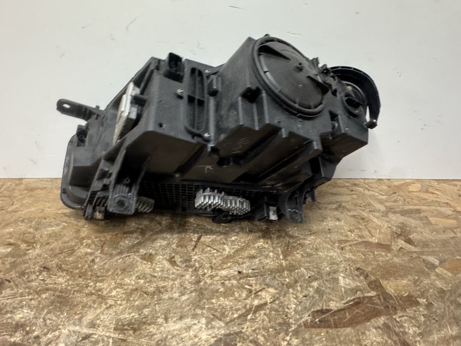 Far faruri bmw X5 F15 X6 F16 bi xenon 2014-2018 dreapta