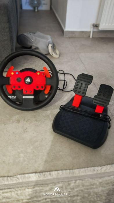 Volan Thrustmaster TMX – Force Feedback