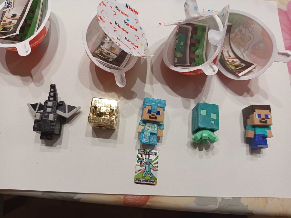 Майнкрафт фигурки Kinder Joy
