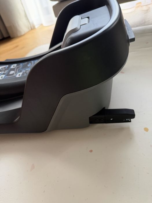 Столче за кола Uppababy Mesa с ISOFIX база