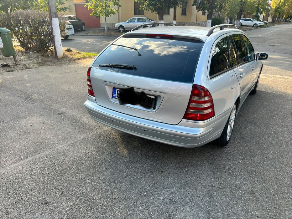 MERCEDES-BENZ E-Class 2005 — imagine 4