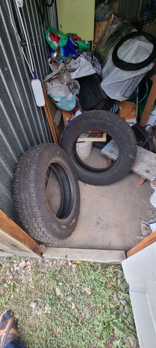 Продам шины 2 штуки парная