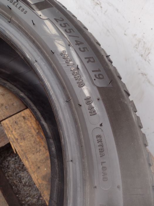 Перфектни 2бр.255/45/19 Michelin CC dot3824