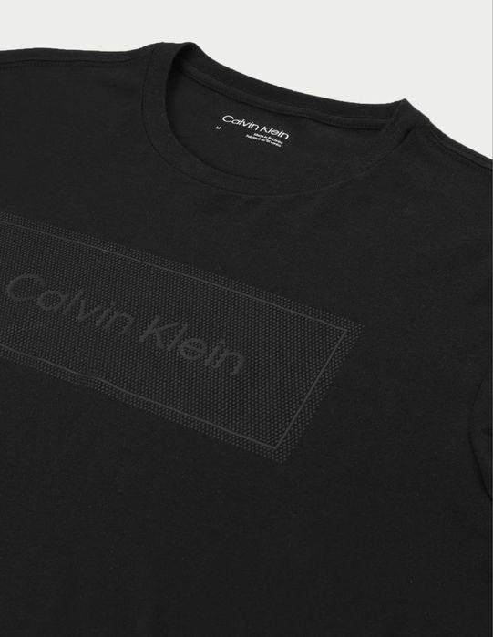 Футболка Calvin Klein t-shirt. P-M.