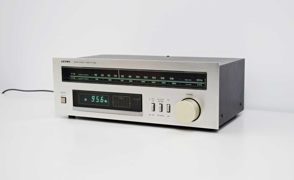 Tuner Denon ST-3380, radio