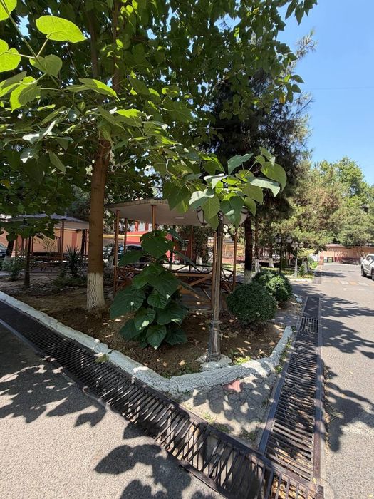 Продается 3х ком квартира в новостройке, ор-р: метро Ойбек, 140м²
