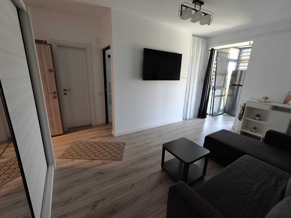Studio superb transformat în 2 camere, complet mobilat și utilat, zona Kaufland