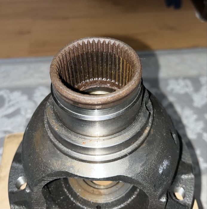 Продам корпус дифференциала Хундай Санта Фе,,