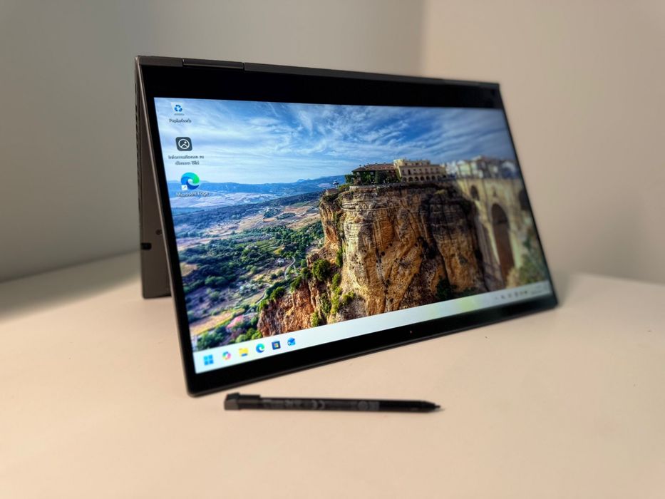 Lenovo ThinkPad X1 Yoga – i5 vPro/16GB RAM/256GB SSD