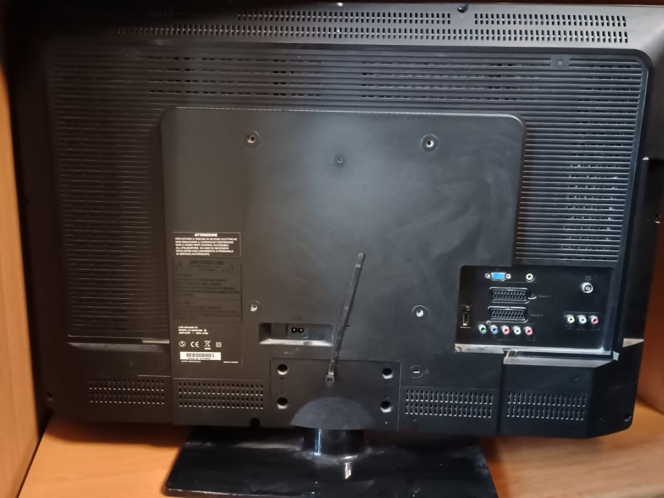 Tv premium. Samsung  și Sharon doua  tv extra calitative  diagonala 80 imagine extra  la 350  lei bucata