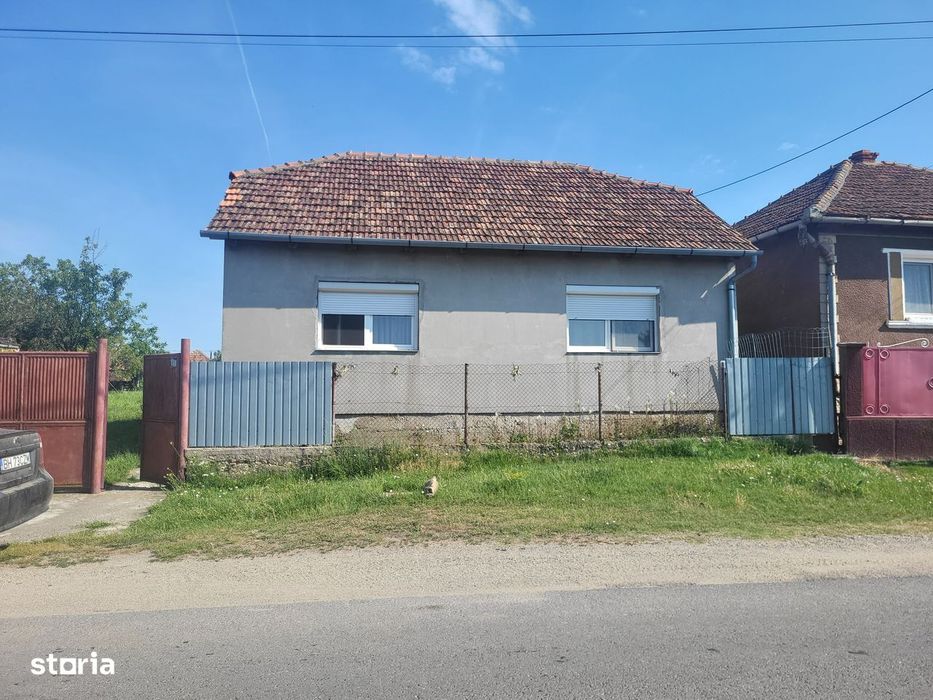 Casa de cărămidă la 20 km de Oradea, In Mierlau de vanzare