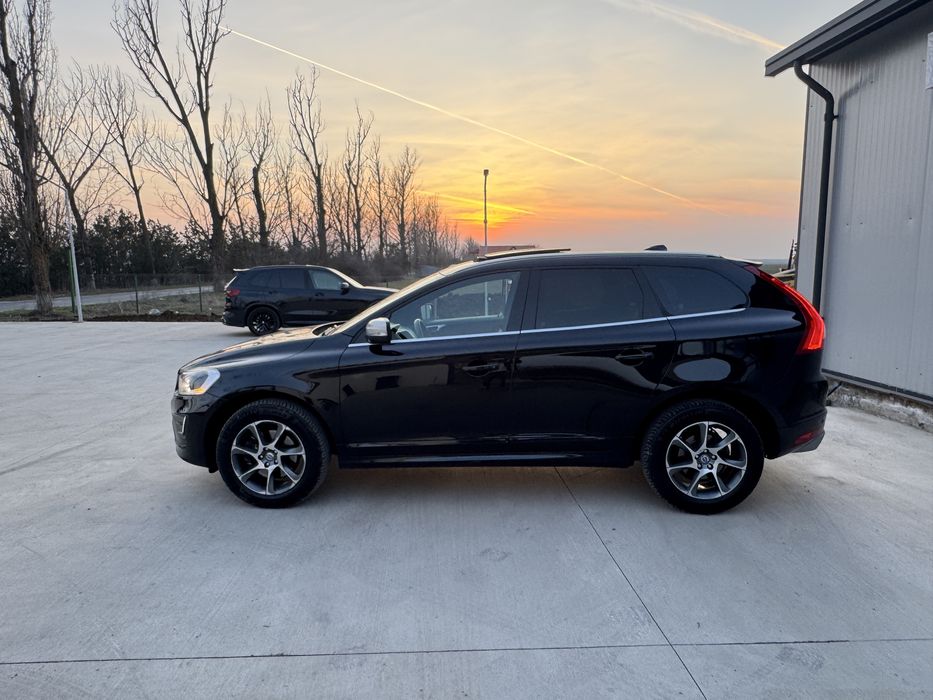 Volvo Xc60 R Design/automat/pano/camera/harman kardon/rate/garantie