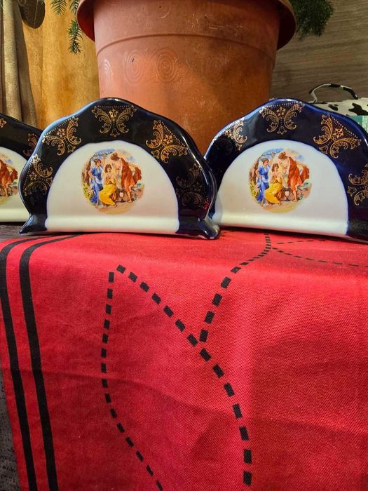 Порцеланови пепелници, салфетници и солници