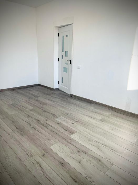 Propietar Casă De Vânzare