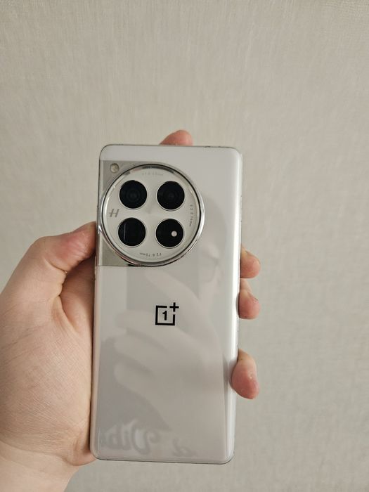 Обменяю OnePlus 12