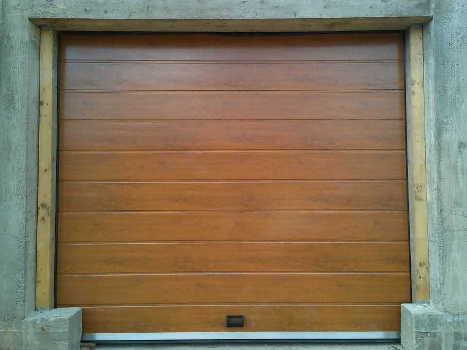 usi de garaj sectionale