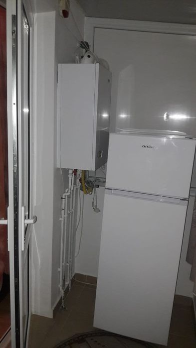 Închiriez apartament 2 camere , Trivale