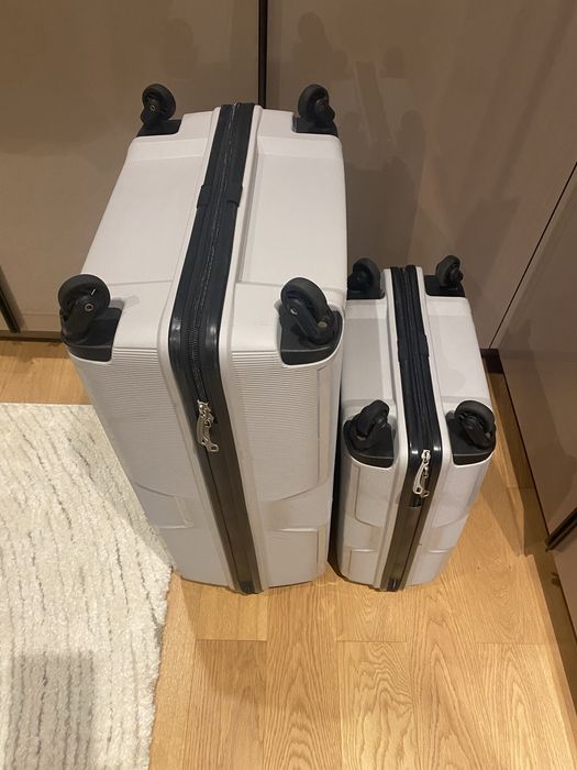 Комплект от два твърди куфара Tripp - малък кабинен и голям