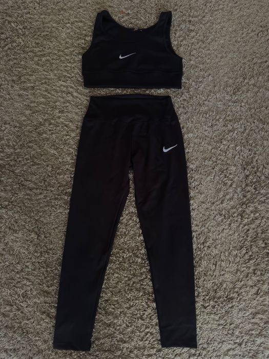 Дамски екипи Nike рипс