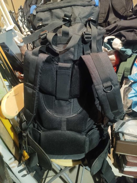 Продавам туристическа раница