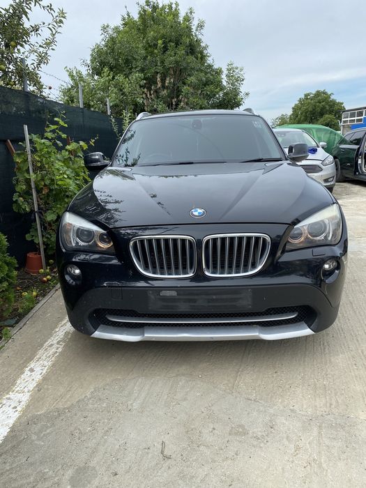 Haion cu lunetă BMW X1  2011