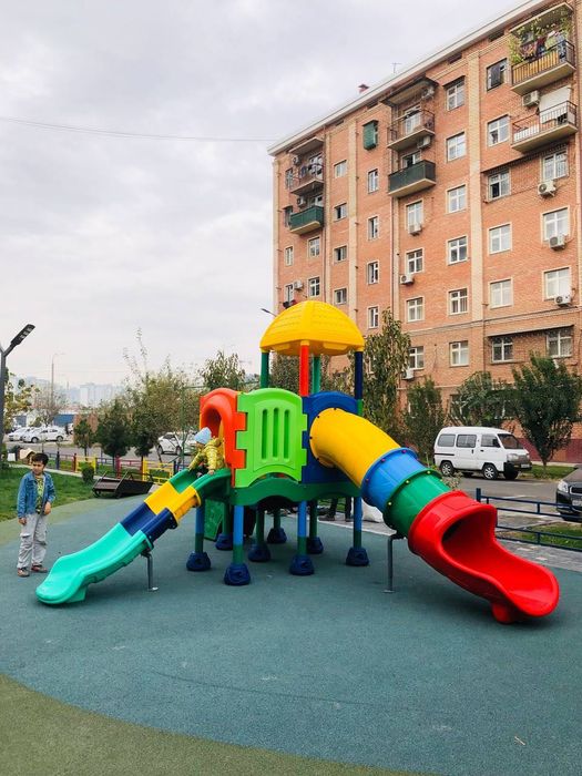 Веселые и безопасные игровые площадки для детей!