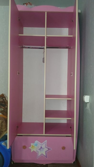 Набор мебели в детскую