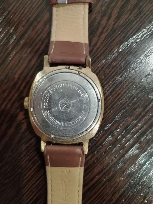 Продам часы СССР оригинал
