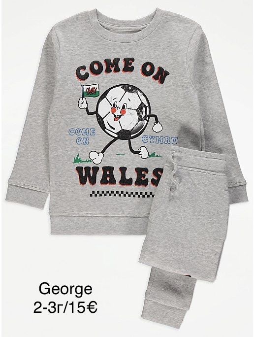 Нови комплекти, дънки, яке, блузи за момче 92,98 см