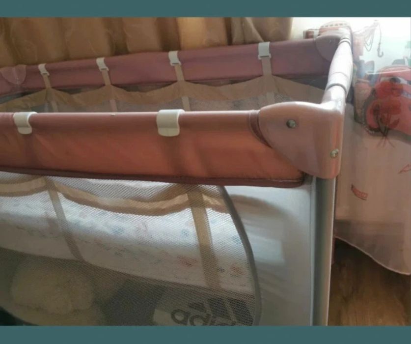 Vând pătuț nou  smyk