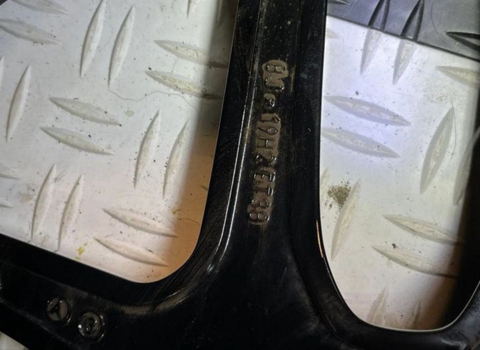 Мерцедес джанти 19 цола ( Оригинални )