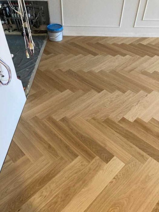 Parchet triplu stratificat 14 mm Barlinek Bright Herringbone 110