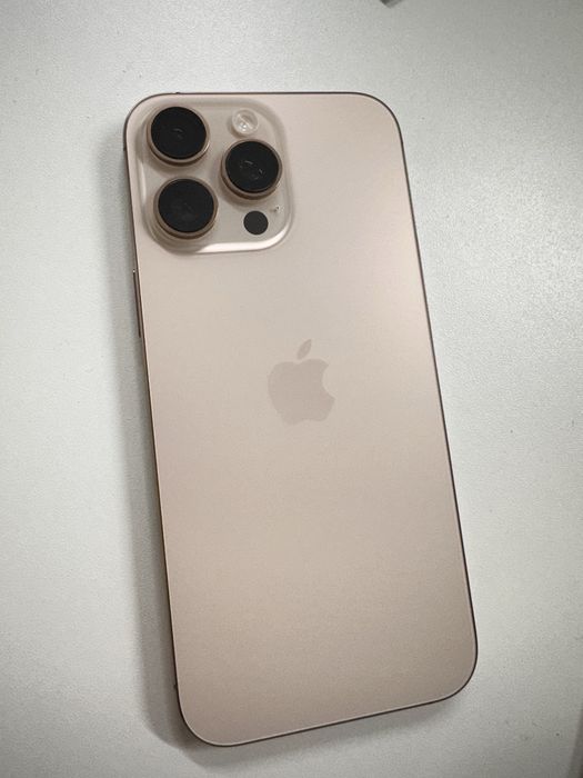 Продам Iphone 16 pro max 256 gb