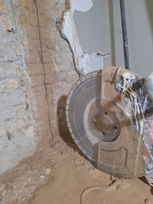 Almazne rezka devor kesish xizmati