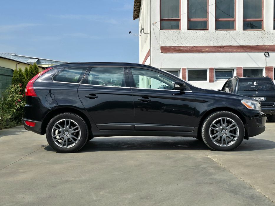 Volvo xc 60  Automat 2.0diesel 5 cilindri euro5