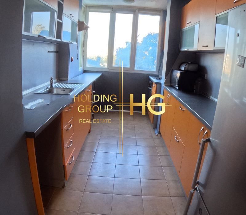 Продава се Четиристаен апартамент в Варна, Лятно кино Тракия - 94 кв.м за 1756 €/кв.м - Снимка #4