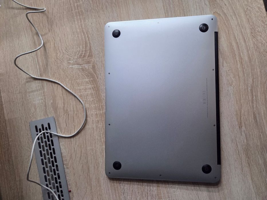 . MacBook Air 13, 2015 :