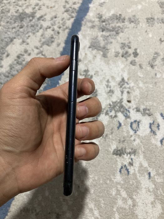 Айфон се2 64/73%