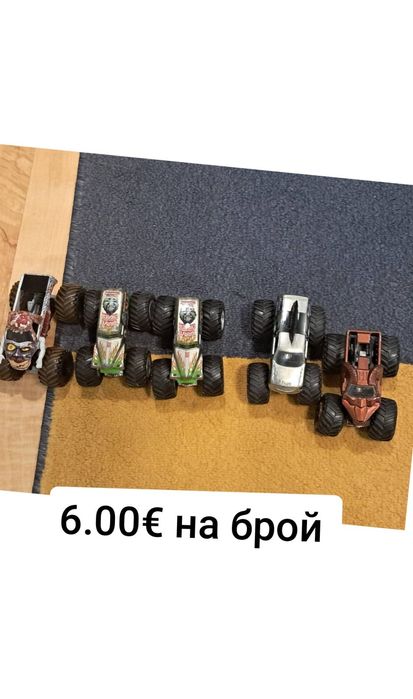 Монстър джипове много запазени